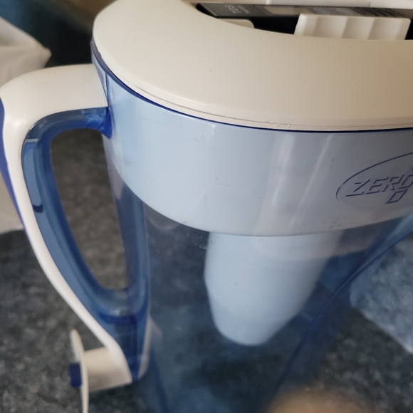 ZeroWater Blue Water Filter - Picture 6 of 7